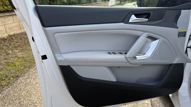 Peugeot 308 II 1.2 PureTech 130 Eat6 Allure - Automatique