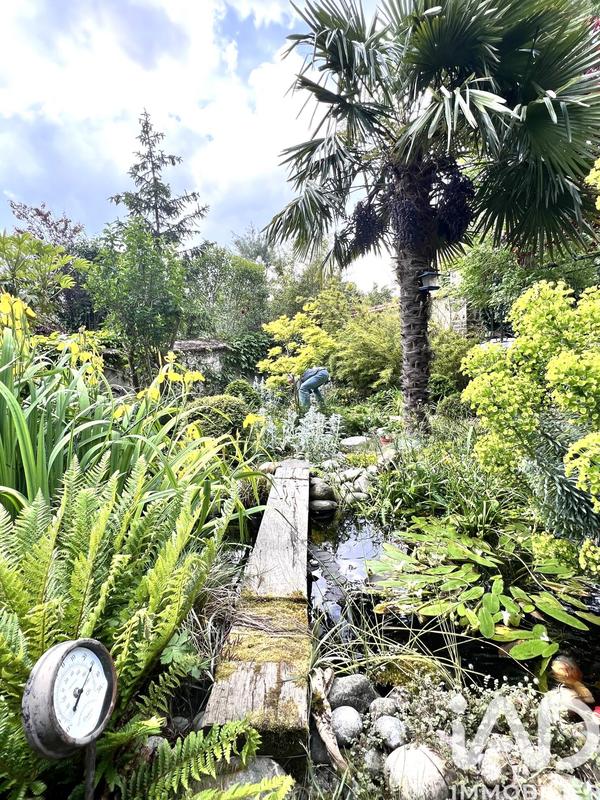 Maison - 210 m² - 8 pièces