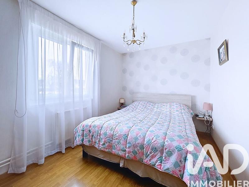 Maison - 92 m² - 5 pièces