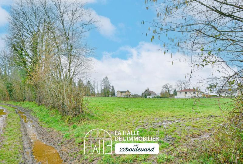 Terrain - 10 879 m²