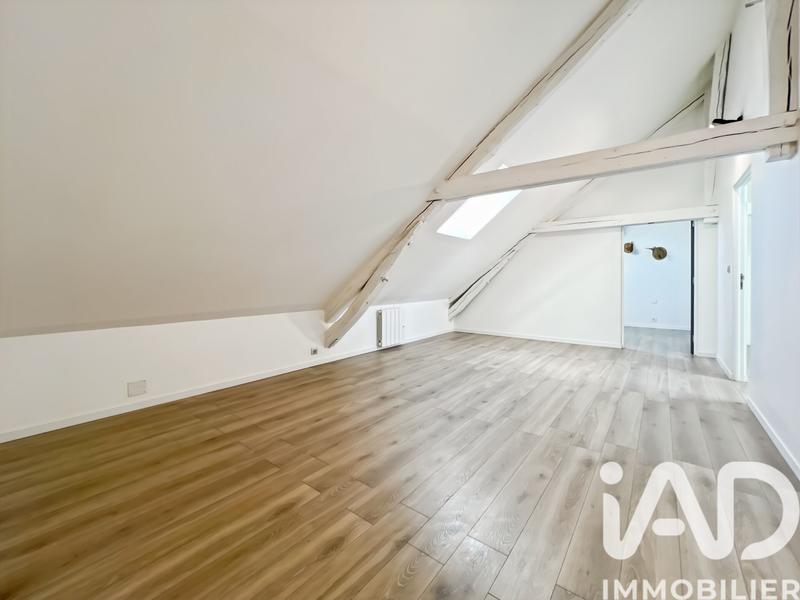 Maison - 211 m² - 8 pièces
