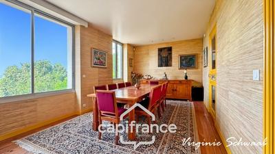 Maison bourgeoise - 282 m² - 9 pièces