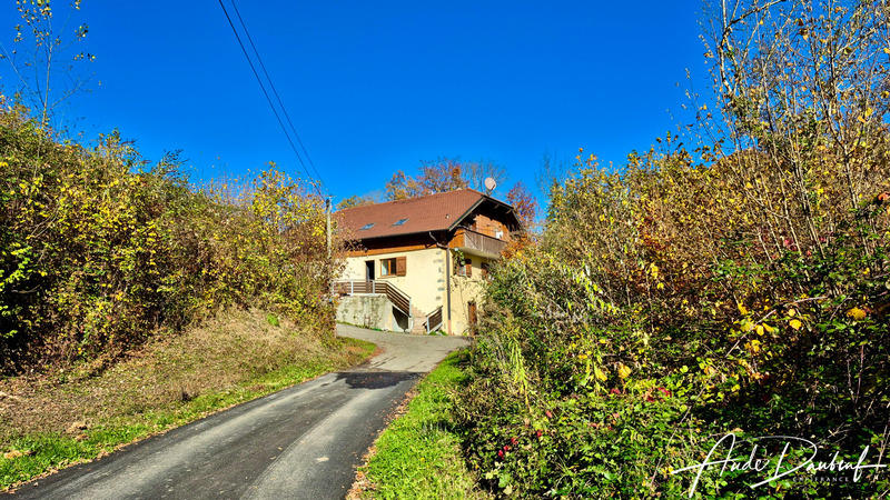 Appartement - 105 m² - 4 pièces