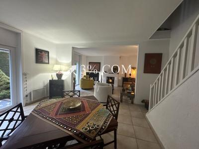 Maison de village - 138 m² - 6 pièces