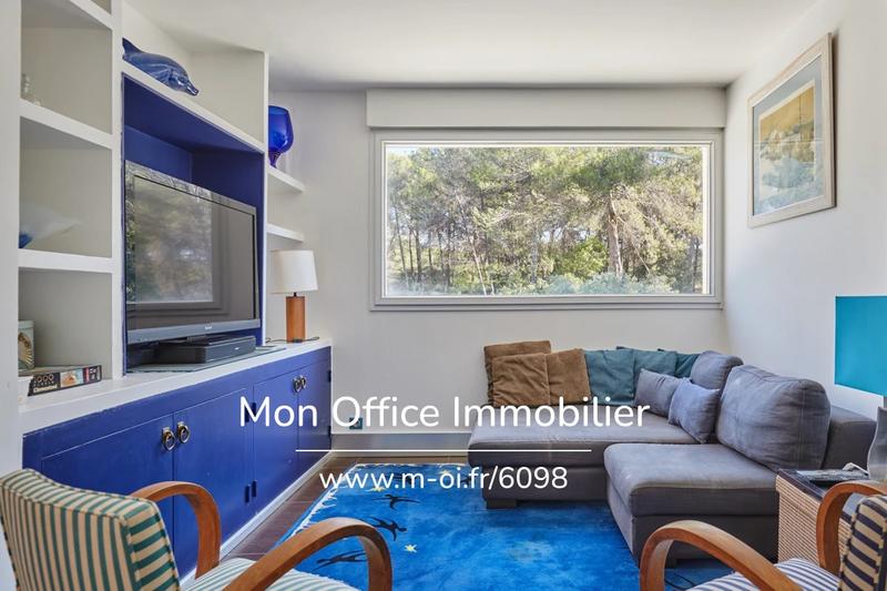 Villa - 240 m² - 6 pièces