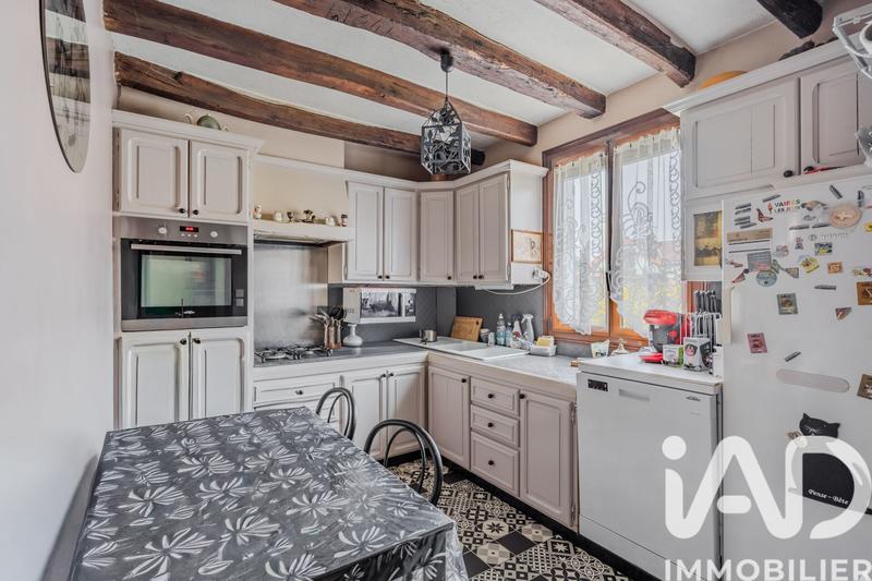 Maison - 99 m² - 5 pièces