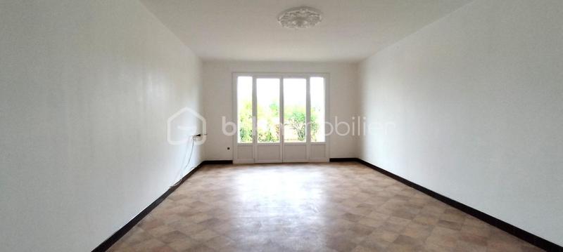 Maison traditionnelle - 88 m² - 4 pièces