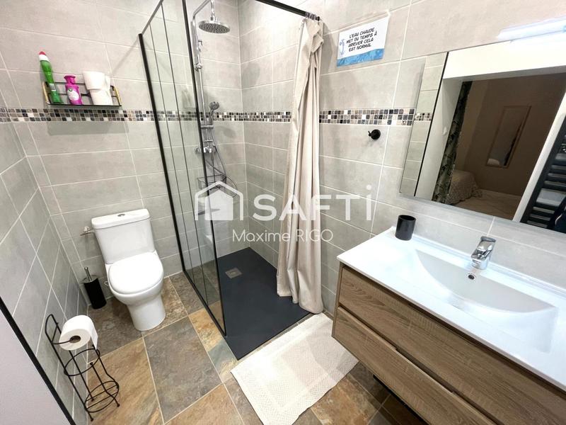 Maison - 255 m² - 7 pièces