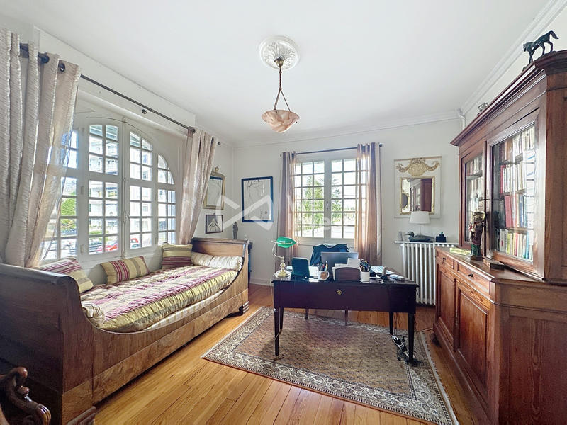 Appartement - 135 m² - 4 pièces