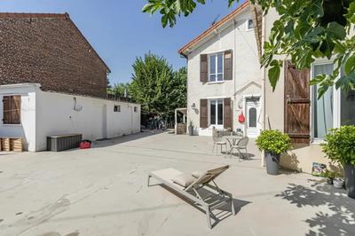Maison - 140 m² - 5 pièces