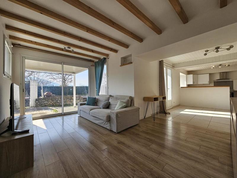 Maison - 99 m² - 4 pièces