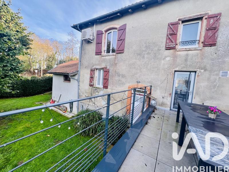 Maison de village - 100 m² - 5 pièces