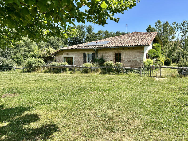 Maison - 380 m² - 10 pièces