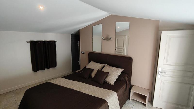 Maison - 160 m² - 8 pièces