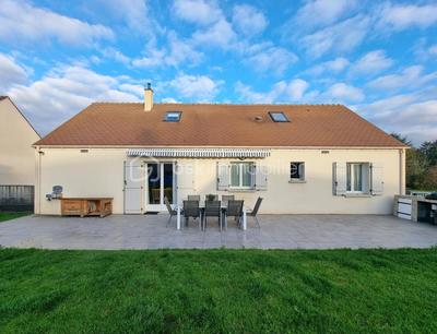 Maison traditionnelle - 120 m² - 5 pièces