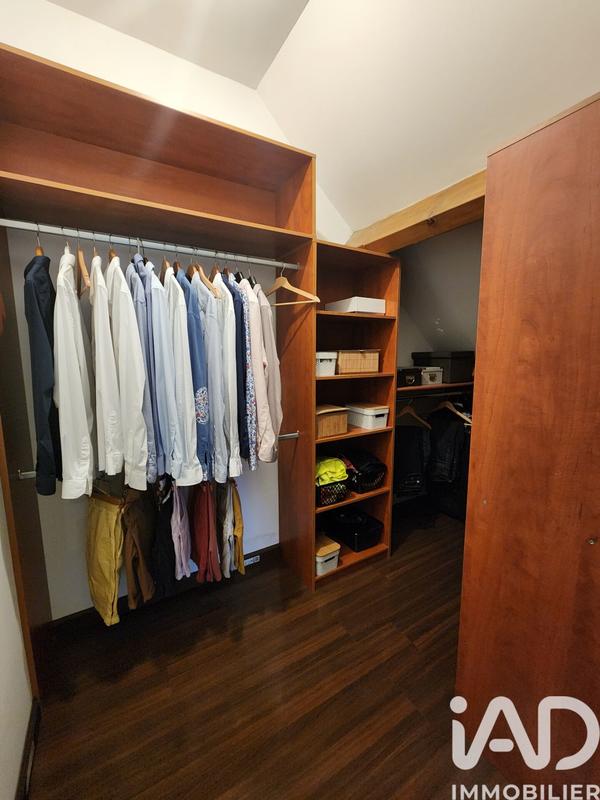 Maison - 214 m² - 6 pièces