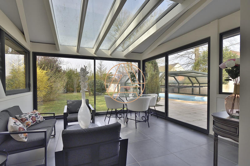 Maison - 147 m² - 7 pièces