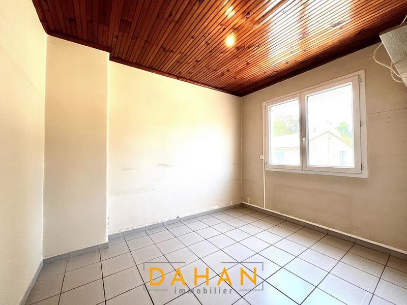 Appartement - 100 m² - 4 pièces