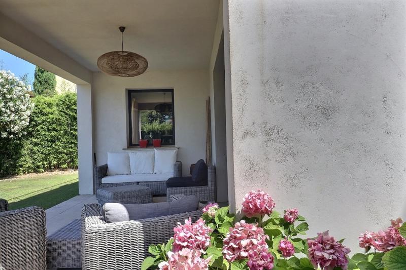 Villa - 385 m² - 7 pièces