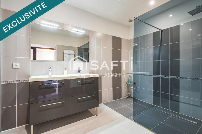 Maison - 267 m² - 10 pièces