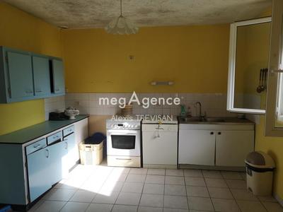 Maison - 96 m² - 5 pièces