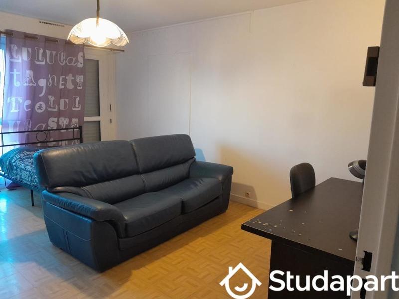 Chambre - 22 m² - 1 pièce