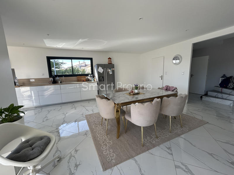 Villa - 140 m² - 6 pièces