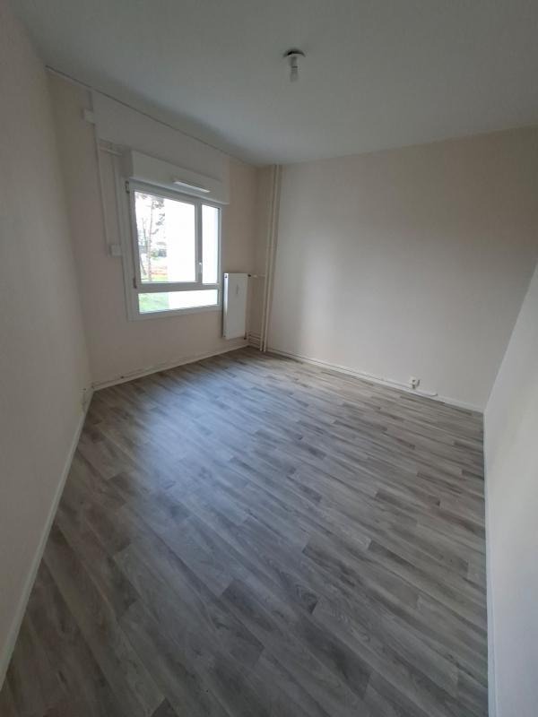 Appartement - 98 m² - 5 pièces