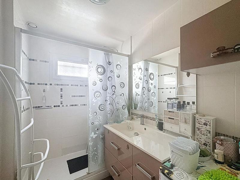 Maison - 85 m² - 5 pièces