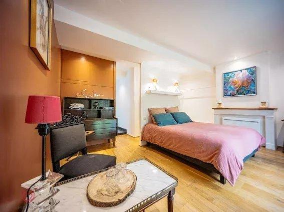 Maison chambre d'hôtes - 380 m²