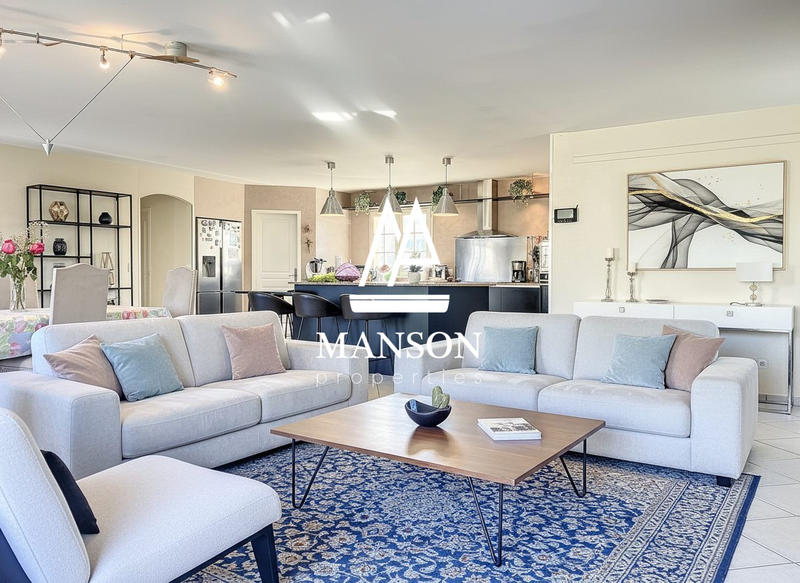 Maison - 180 m² - 6 pièces