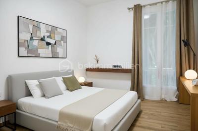 Appartement - 175 m² - 6 pièces