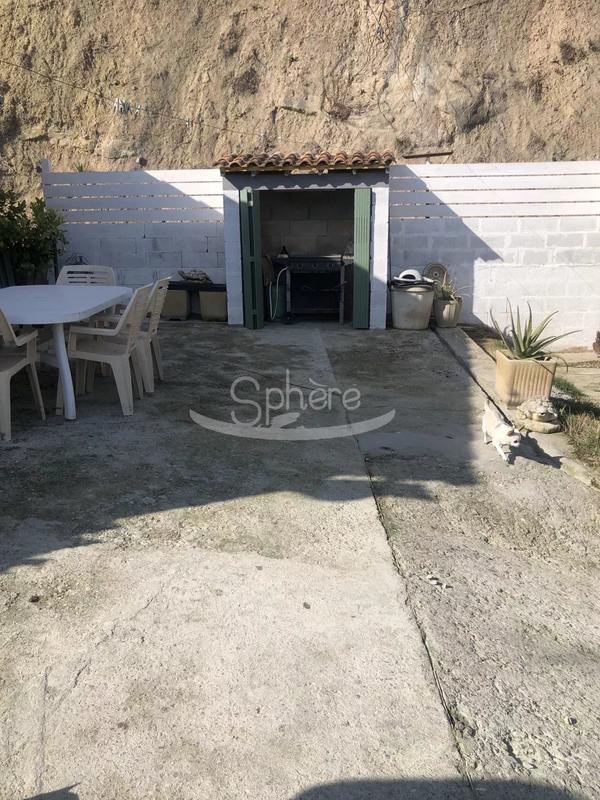 Villa - 80 m² - 4 pièces