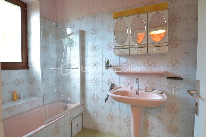 Propriété - 282 m² - 7 pièces