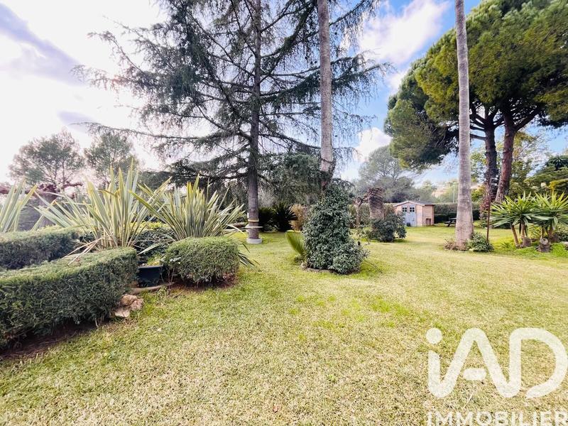 Maison de maîtres - 310 m² - 10 pièces