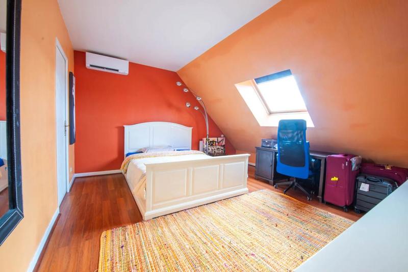 Maison - 152 m² - 7 pièces