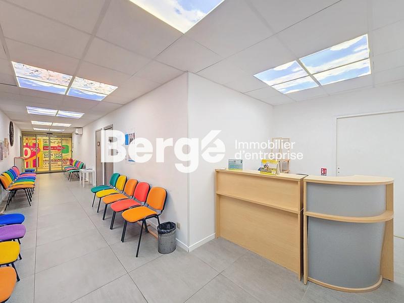 Local commercial - 229 m²