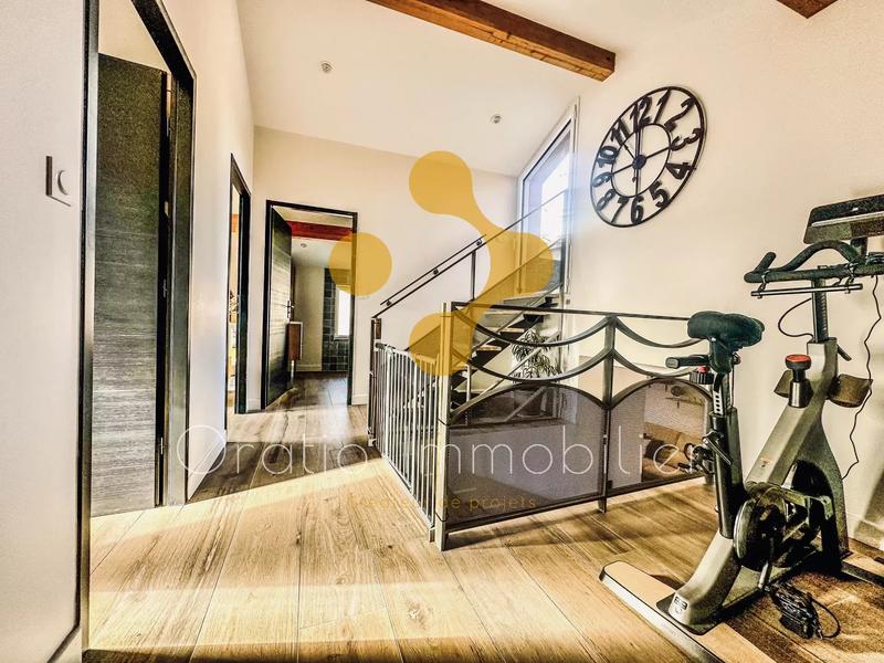 Maison de village - 261 m² - 10 pièces