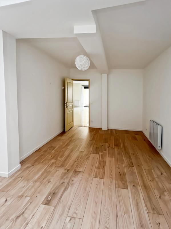 Appartement - 100 m² - 4 pièces