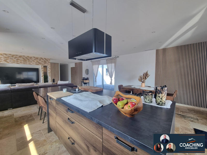 Maison - 138 m² - 5 pièces