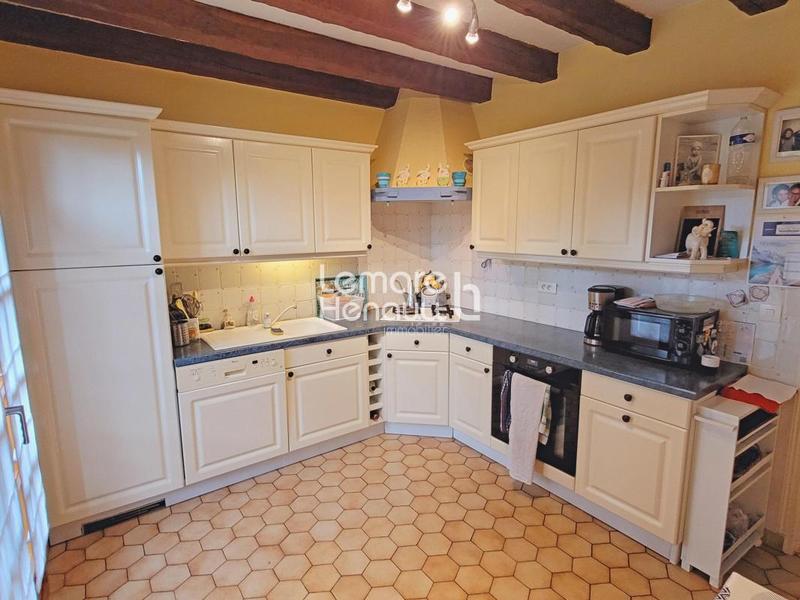 Pavillon - 140 m² - 7 pièces