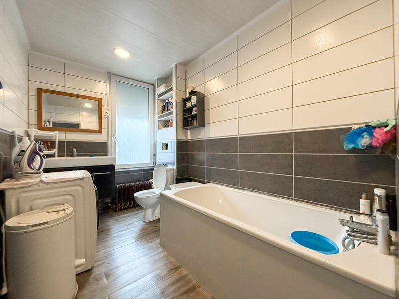 Maison - 145 m² - 7 pièces