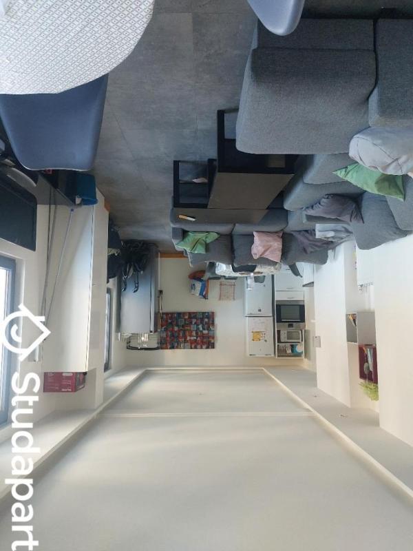 Chambre - 14 m² - 1 pièce