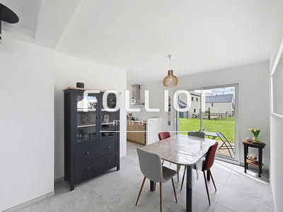 Maison - 121 m² - 4 pièces