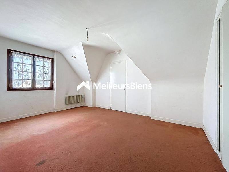 Maison - 187 m² - 8 pièces