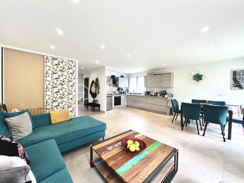 Maison - 114 m² - 5 pièces