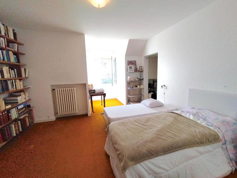 Demeure - 316 m² - 9 pièces