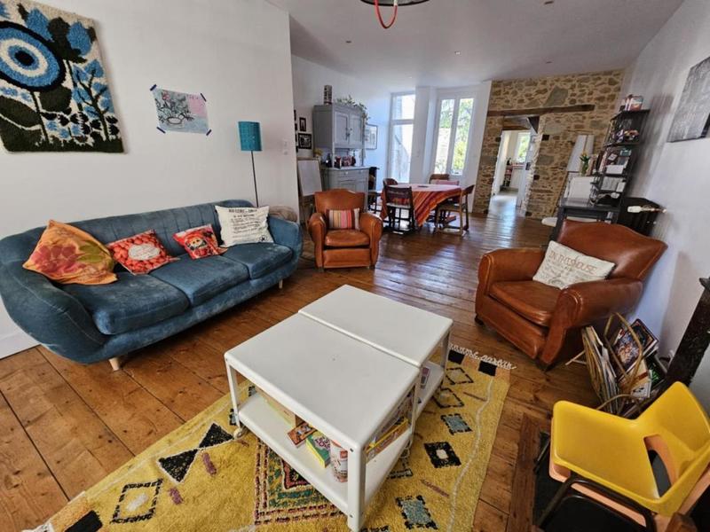 Maison - 110 m² - 5 pièces