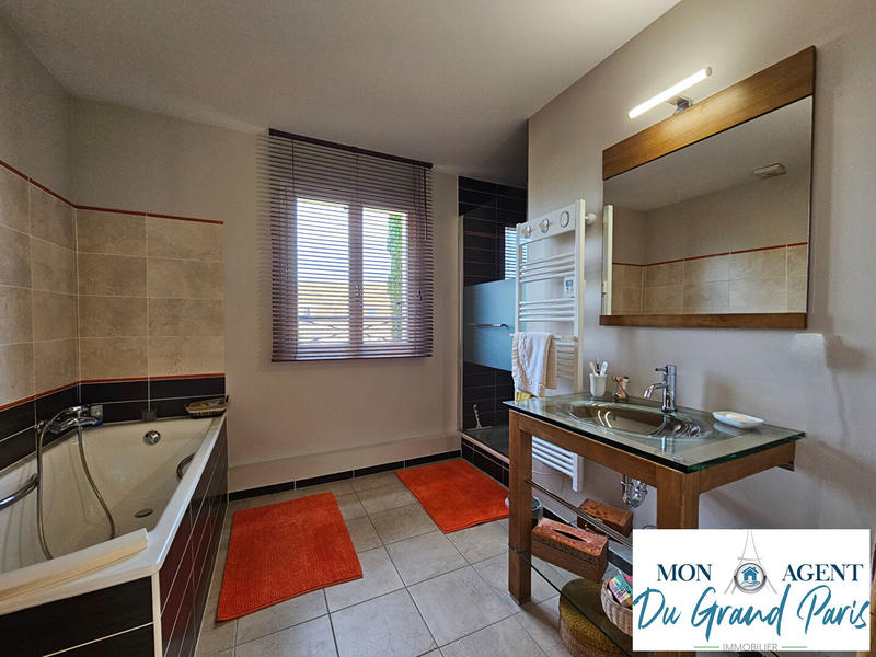 Maison - 160 m² - 7 pièces