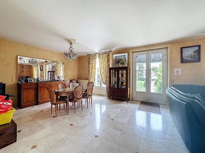 Maison - 133 m² - 6 pièces